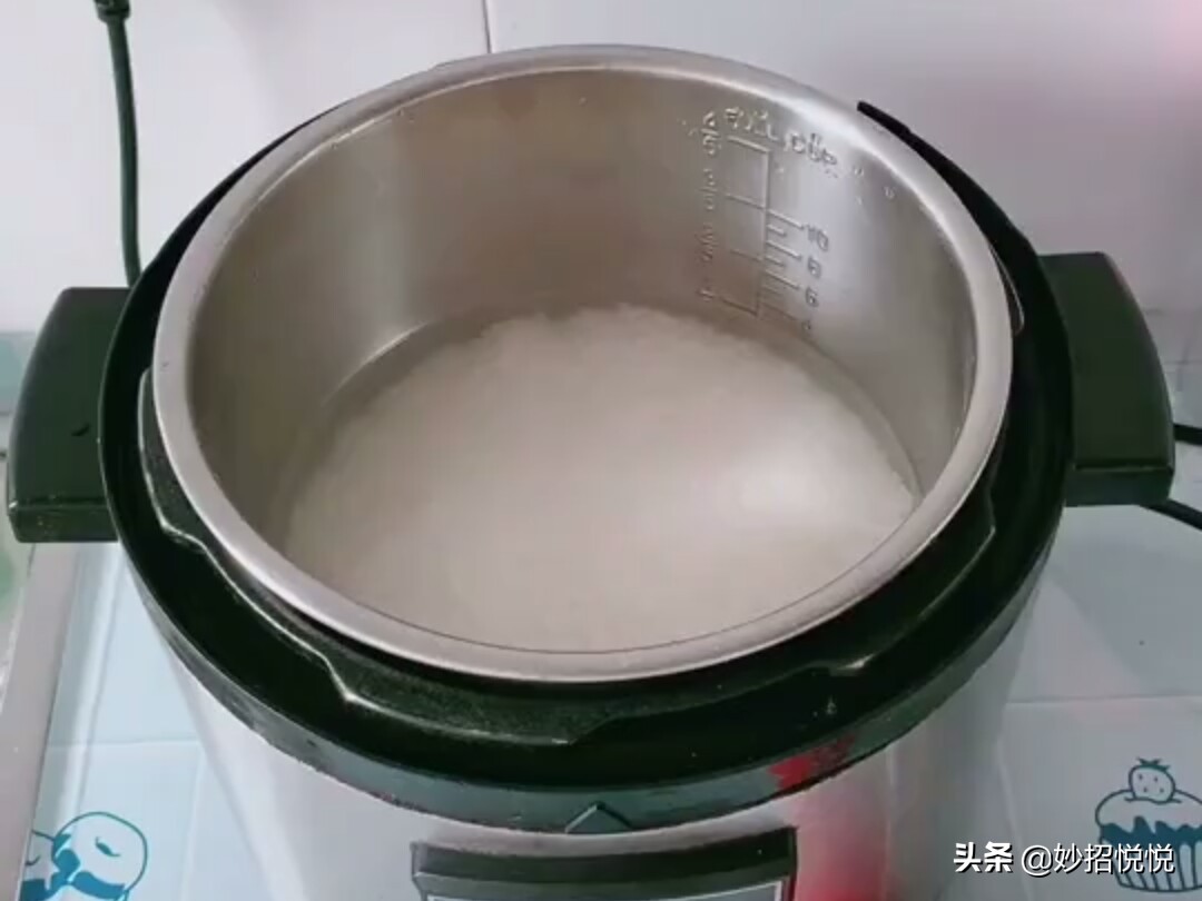 高压锅蒸格教学视频,高压锅买带蒸格还是不带蒸格好