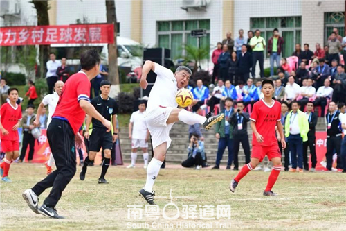 鍗楃菠鍙ら┛閬撳钩杩滃叓灏虹珯,鍗楃菠鍙ら┛閬撳畾鍚戝ぇ璧涘钩杩滃叓灏虹珯