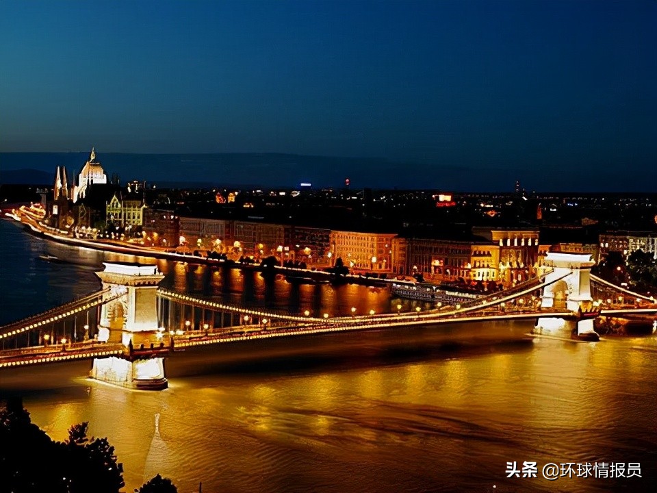 武汉三镇是哪一年合并的,武汉三镇是怎么合并的