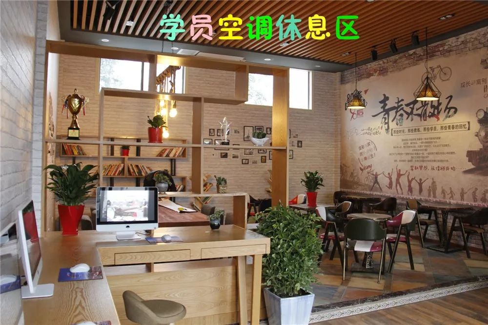 十堰哪个驾校有自己考场,十堰哪个驾校好