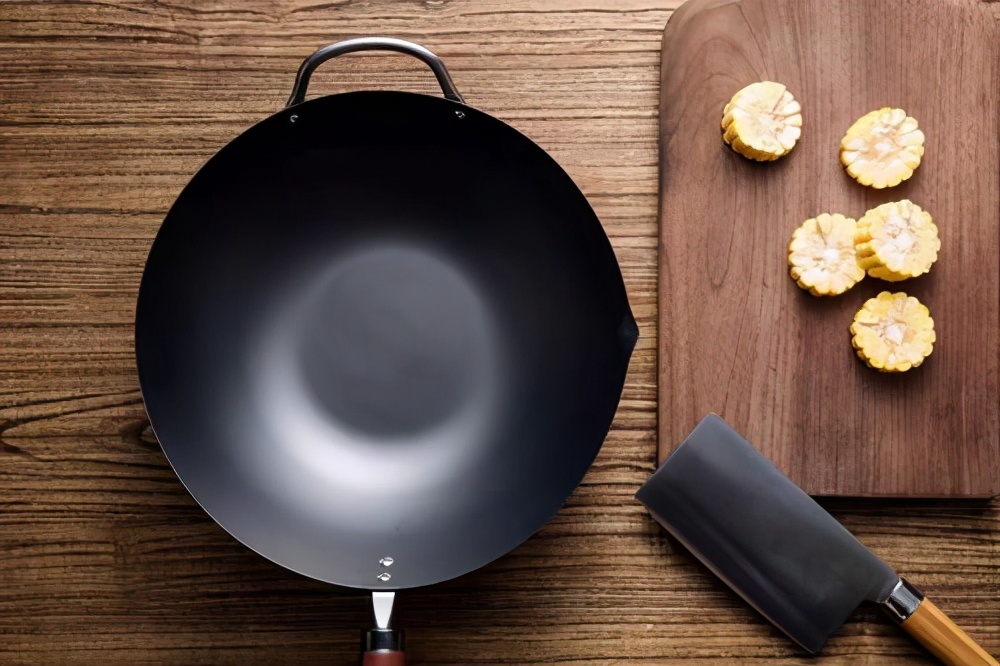 买的新铁锅开锅的正确方法不粘锅,新买的铁锅正确开锅不生锈不粘锅