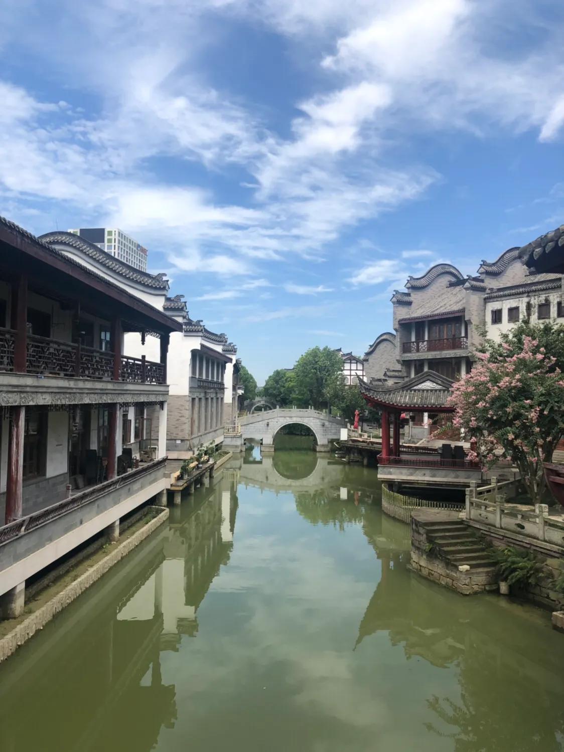 成都龙潭水乡景区介绍,龙潭水乡从繁华到冷清的原因