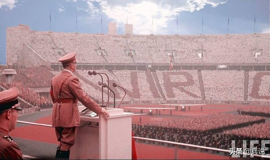 拳击手比赛中倒地猝死,拳击手闯入奥运决赛