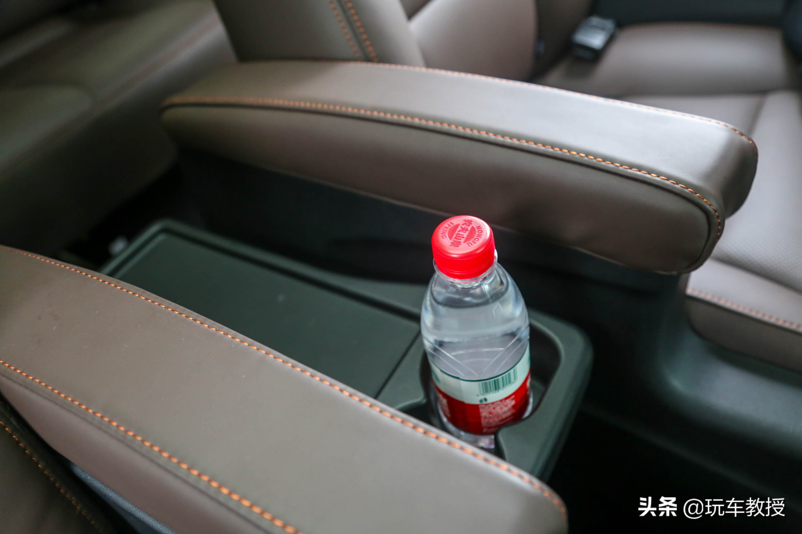 空间大十万左右车耐用,万元起这几款亲民小车轻松开回家