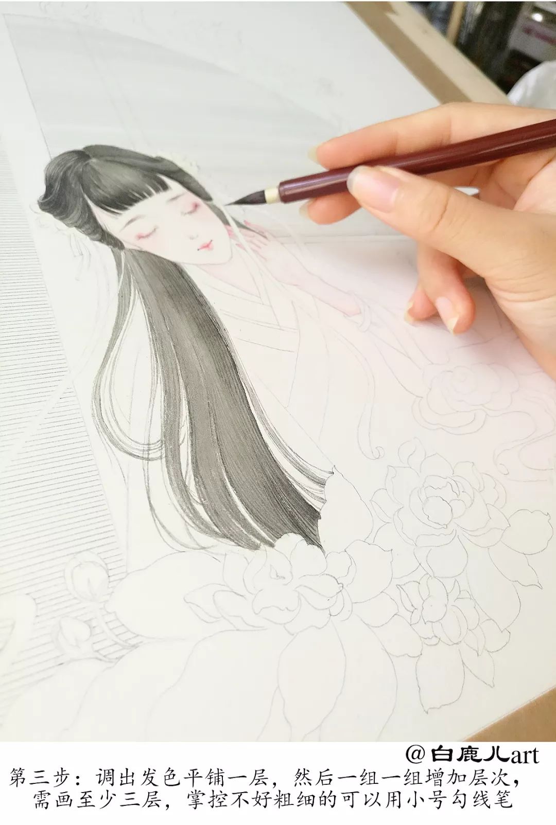 玉手青丝美女图片,一袭白衣清冷出尘的古风美人