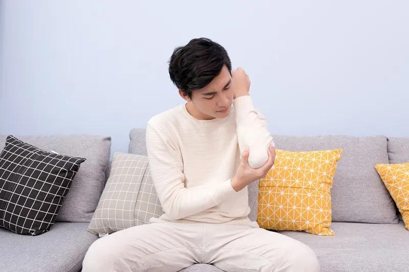 浑身痛按哪个穴道能过来,浑身痛四肢酸痛无力按什么穴位