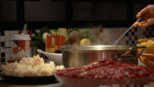 能看到钟楼的美食,看见钟楼的西安美食