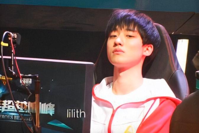 今日湖人vs国王詹姆斯集锦,今日湖人vs掘金的比分