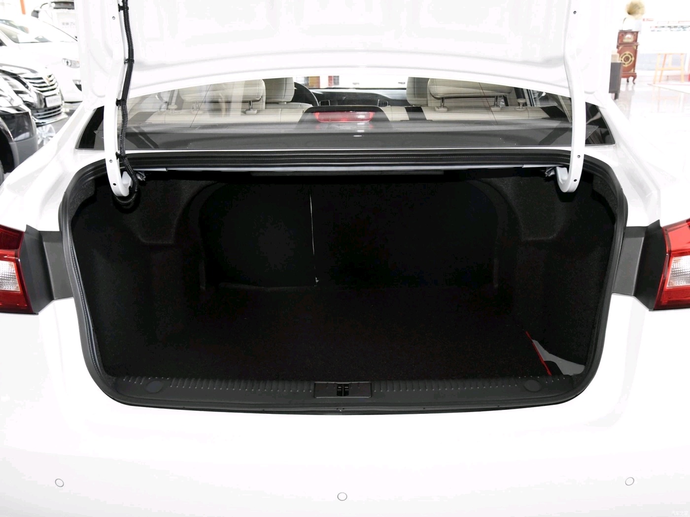 荣威360车主说说,车主自述纯电与混动