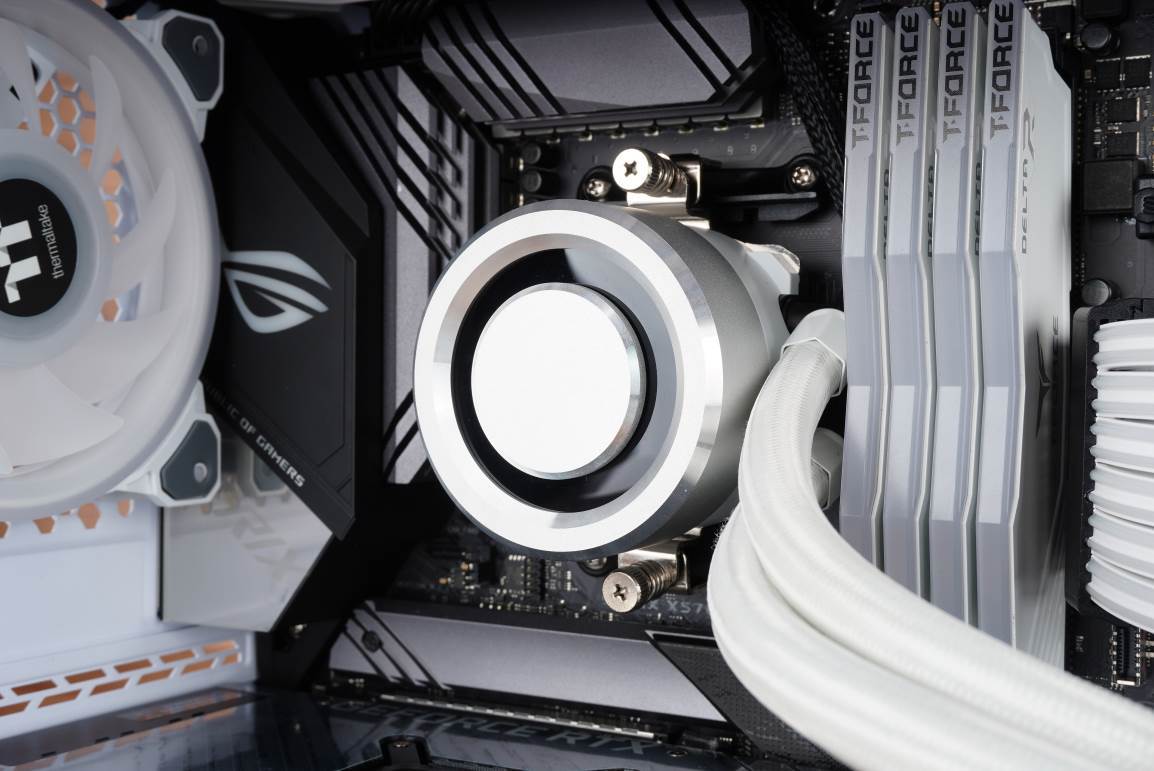 联力包豪斯mini机箱大小,联力包豪斯mini能横装吗