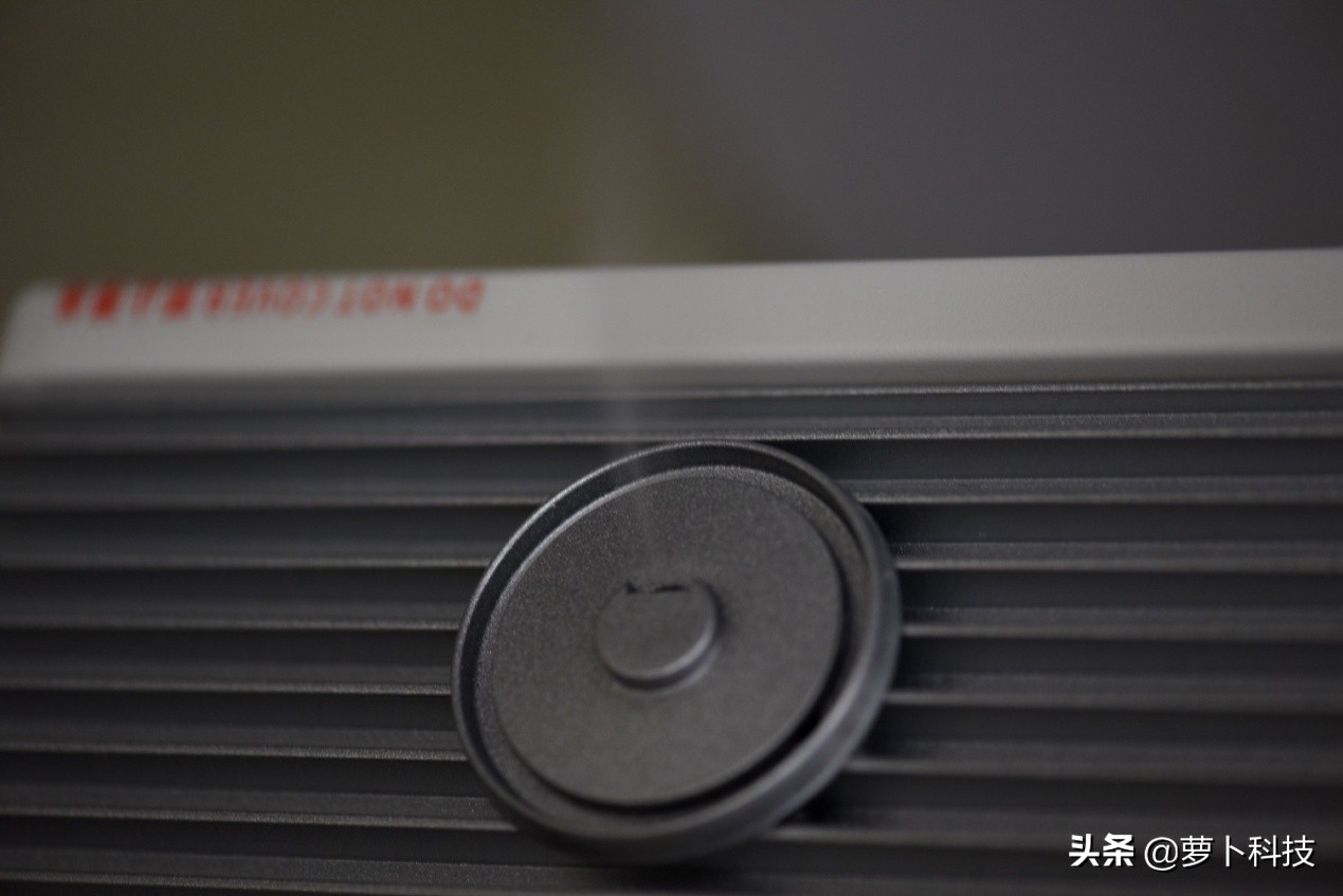 大户型取暖加湿一机搞定,德国蓝宝H1智能对流电暖气评测