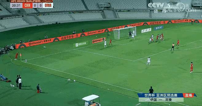 失控的中场，诡异的换人，国富的无奈，国足光速远离2022