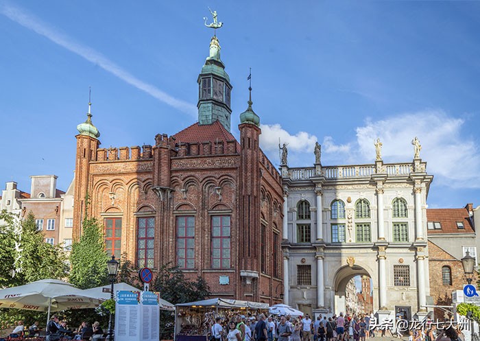 波兰格旦斯克旅游攻略,波兰格但斯克靠海边吗