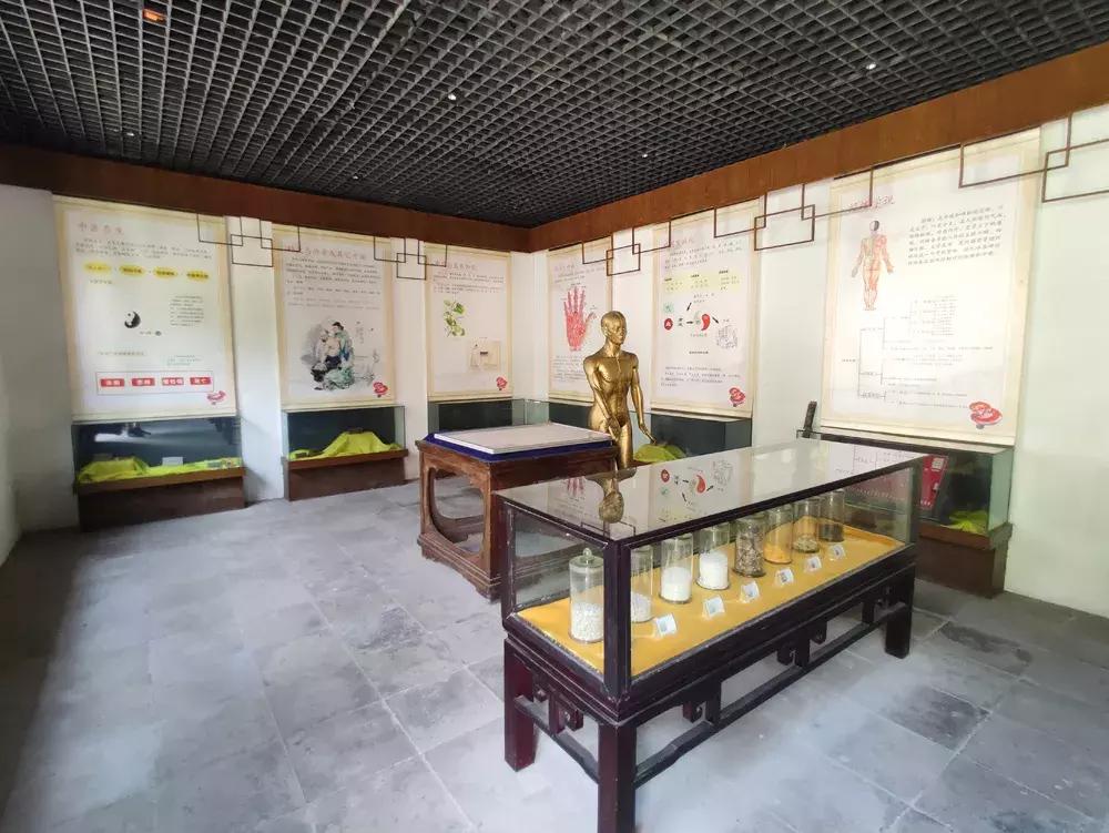 吴鞠通中医馆还看病吗,吴鞠通中医研究院看不孕怎么样