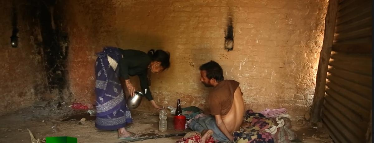 尼泊尔“卖肾村”,村民900美元“高价”卖肾,人人身上一道疤