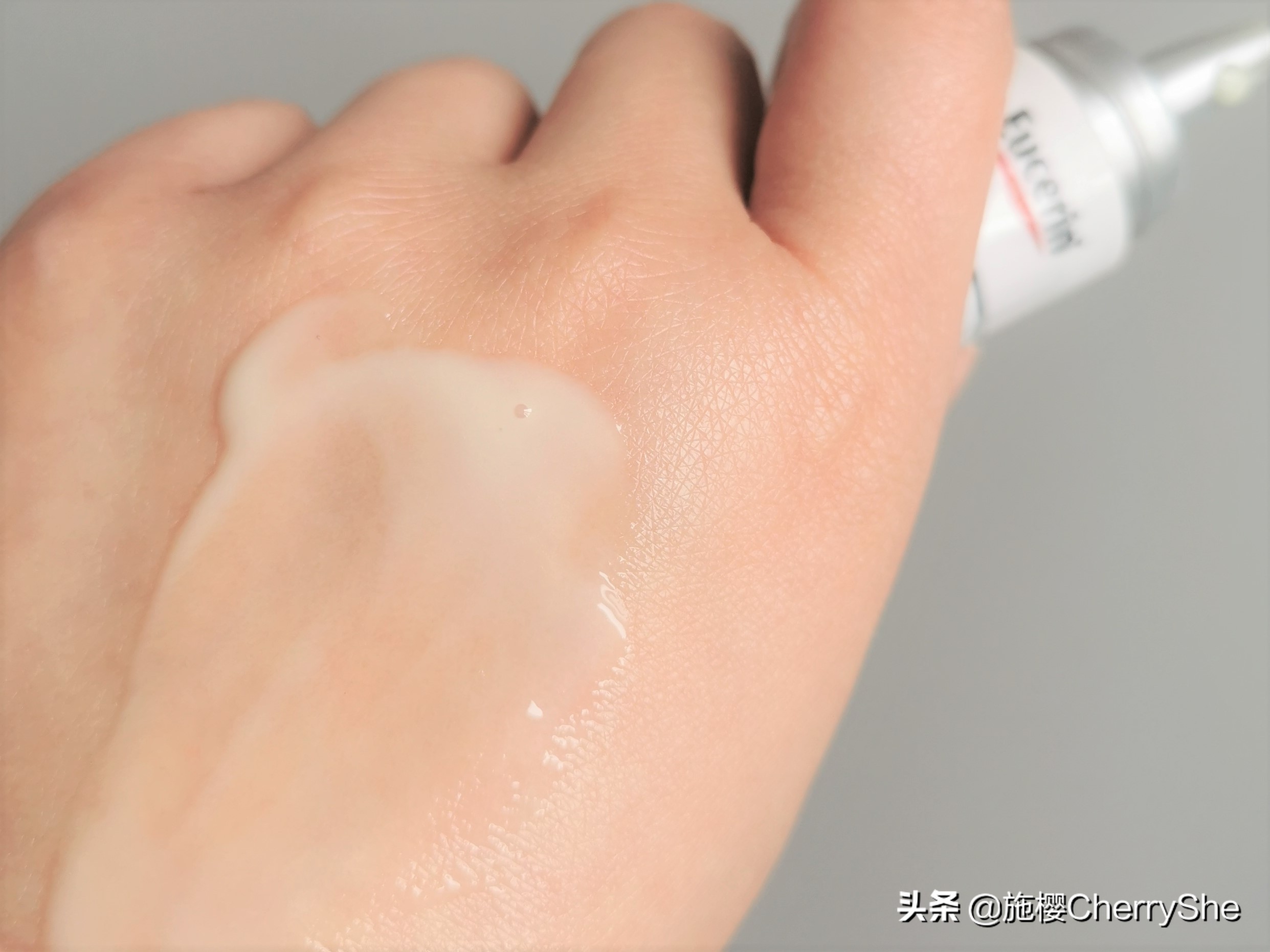 vc精华的功效与作用,科颜氏vc淡斑精华功效