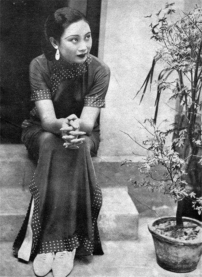 戴笠迷上胡蝶视频,戴笠和胡蝶的深情