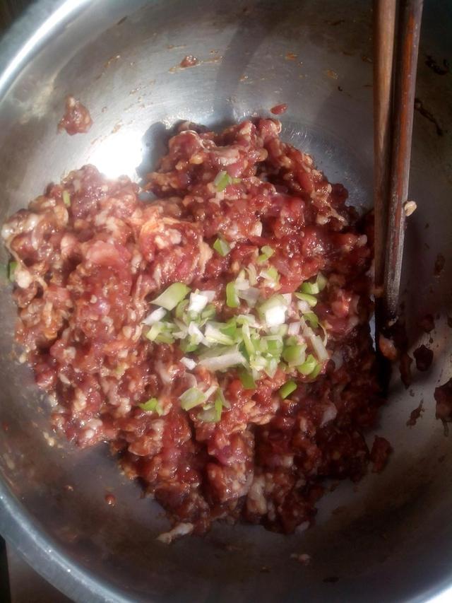 开一家馅饼店怎么加盟,知名的小吃加盟店怎么学