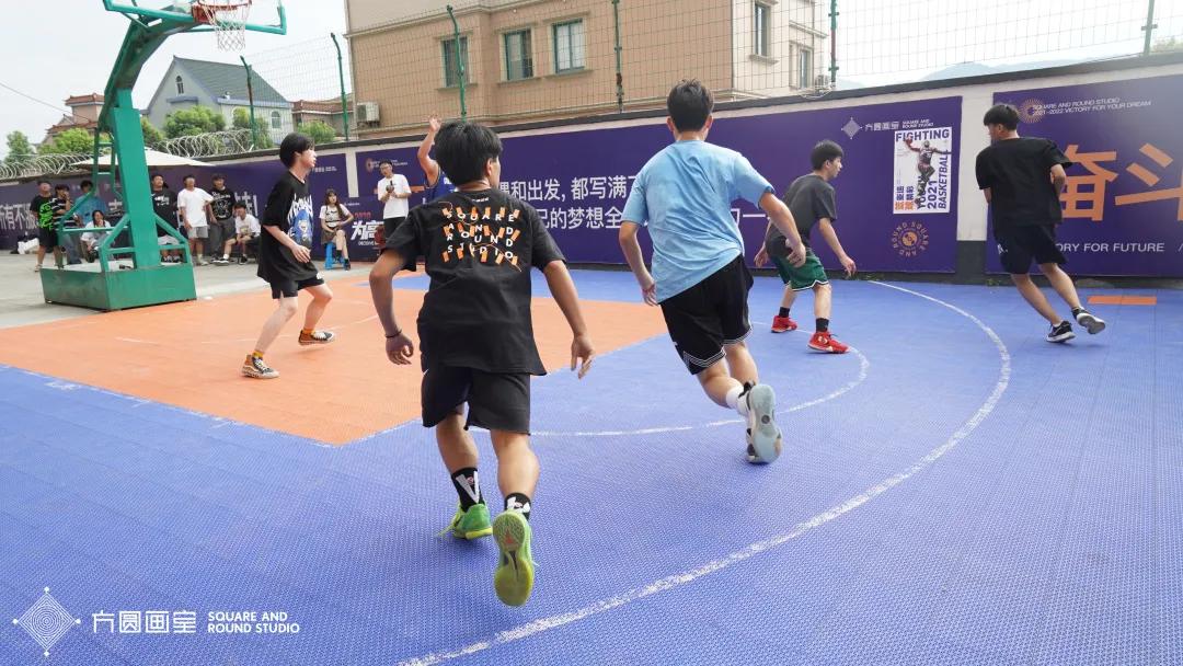 那些篮球场热血沸腾的瞬间,你们在球场上拼搏的样子