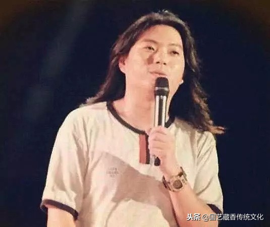 你和十年前的你有什么不同,你和十年前一样的样子