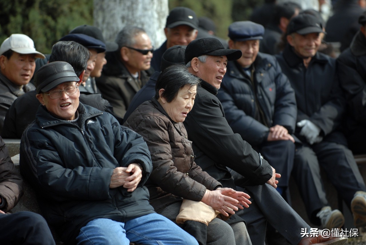 住院怎么用社保卡就诊,住院报销的钱打到社保卡怎么查询