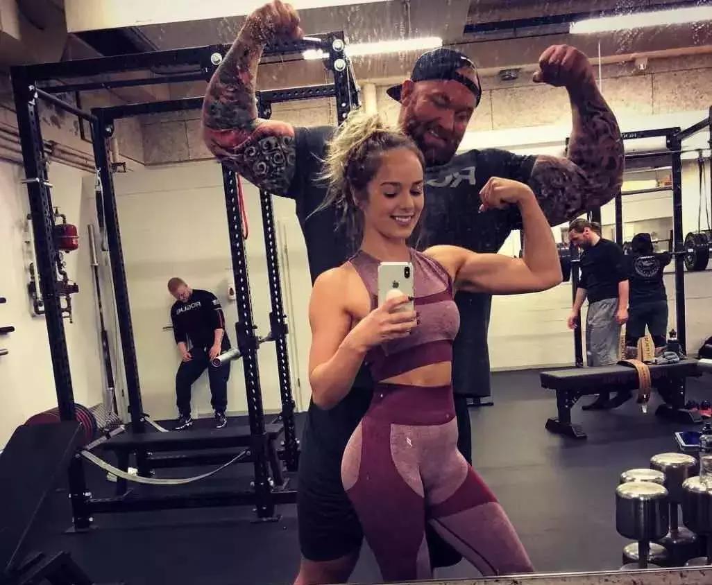 和女朋友一起锻炼的动作无氧,和女朋友一起锻炼好吗