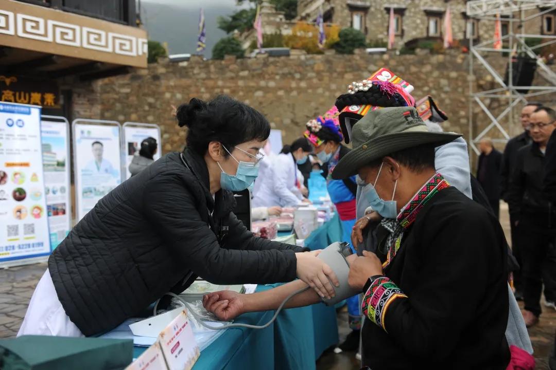 名医走基层面对面,神医的真实感受