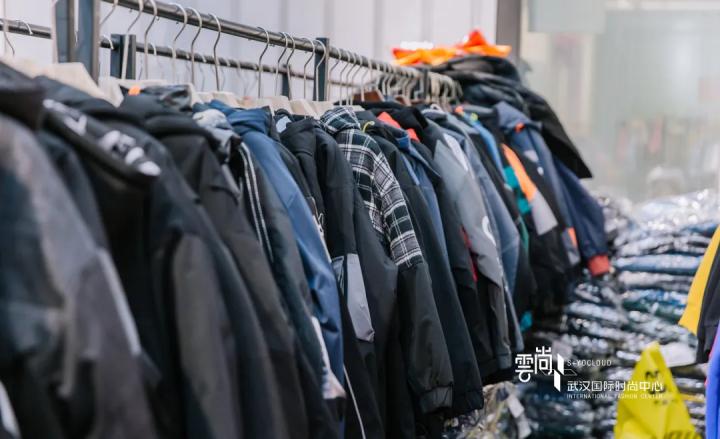 冬装陈列颜色搭配技巧,每周好店