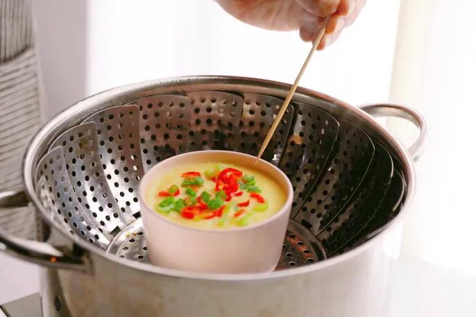 布丁蛋羹的做法视频,带盖蒸煮布丁式蛋羹