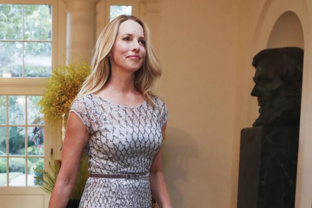 乔布斯去世留下了多少遗产,乔布斯遗孀将裸捐250亿美元新闻