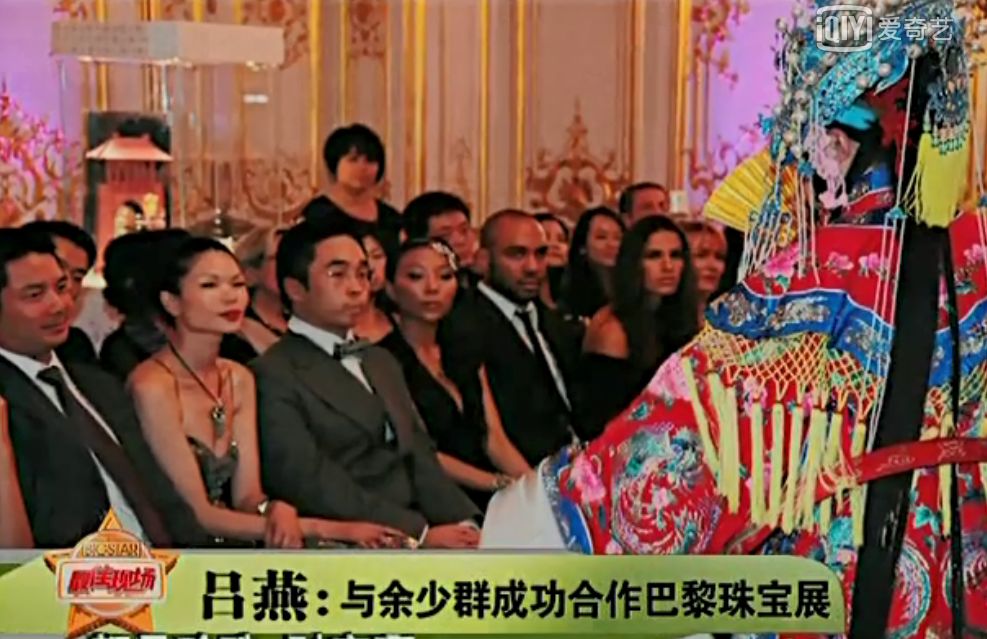 这个敢在客厅挂“*爱性**关系”画的妈妈，太飒了