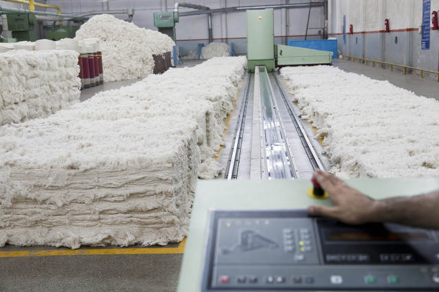 请客好烟好酒,请客吃饭朋友拿烟拿酒