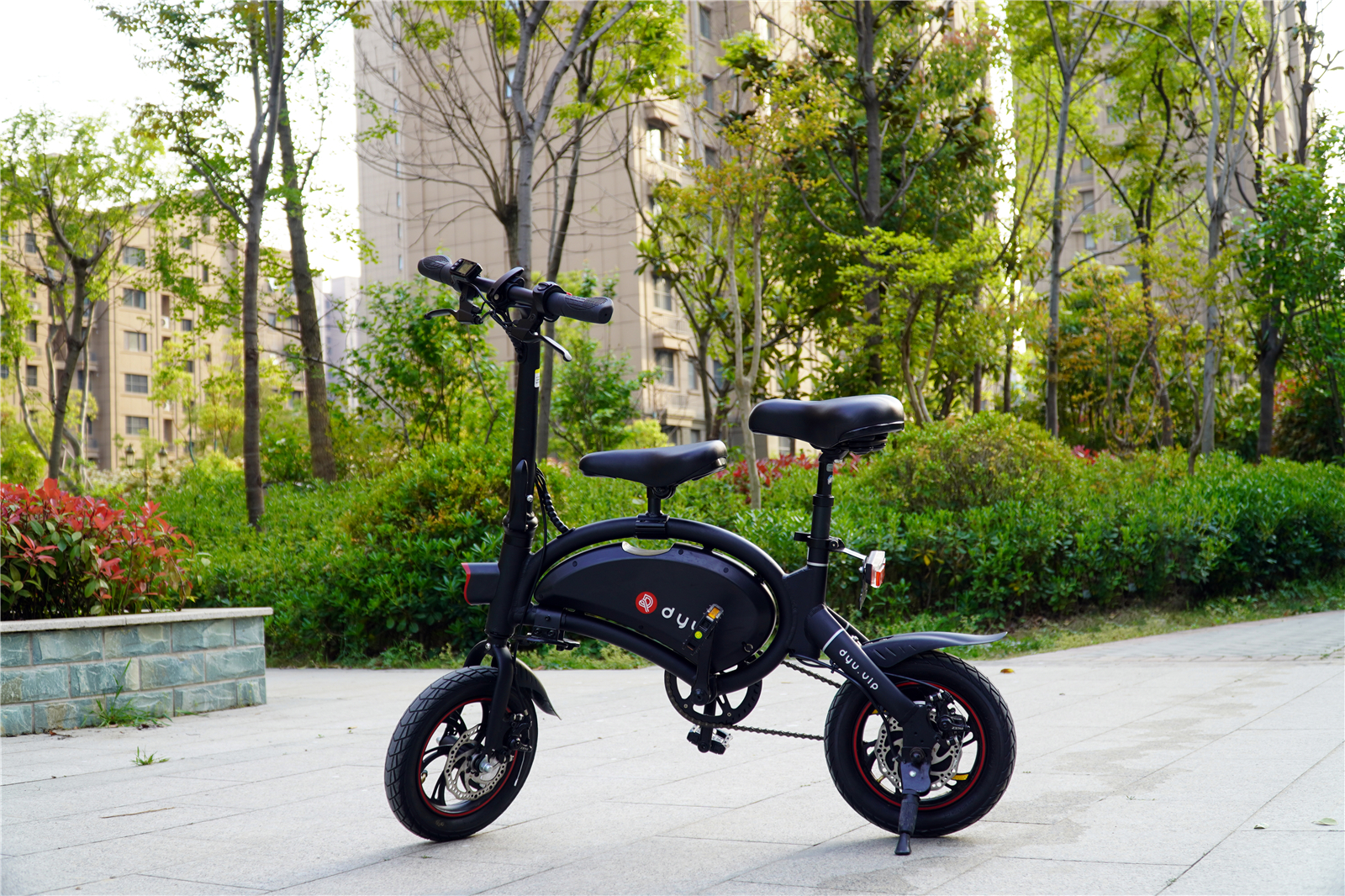 窃格瓦拉的天敌！智能出行更安全，大鱼电动车走进我的生活