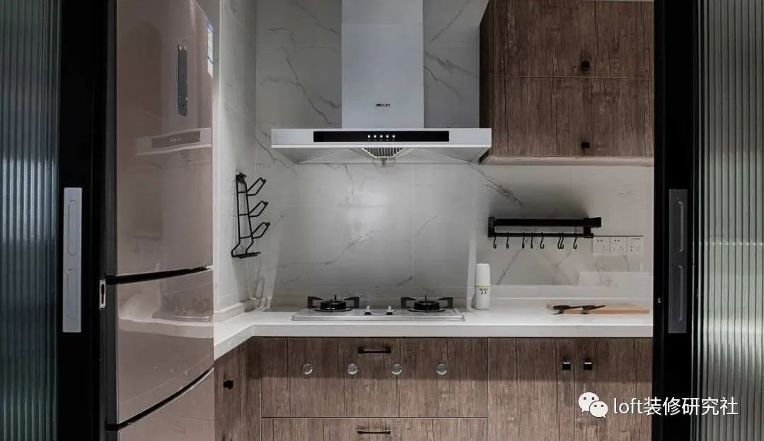 油烟机咋选顶吸还是侧吸,顶吸和侧吸油烟机占有率