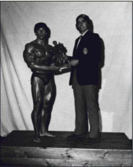 健美运动第一名,健美第一位冠军