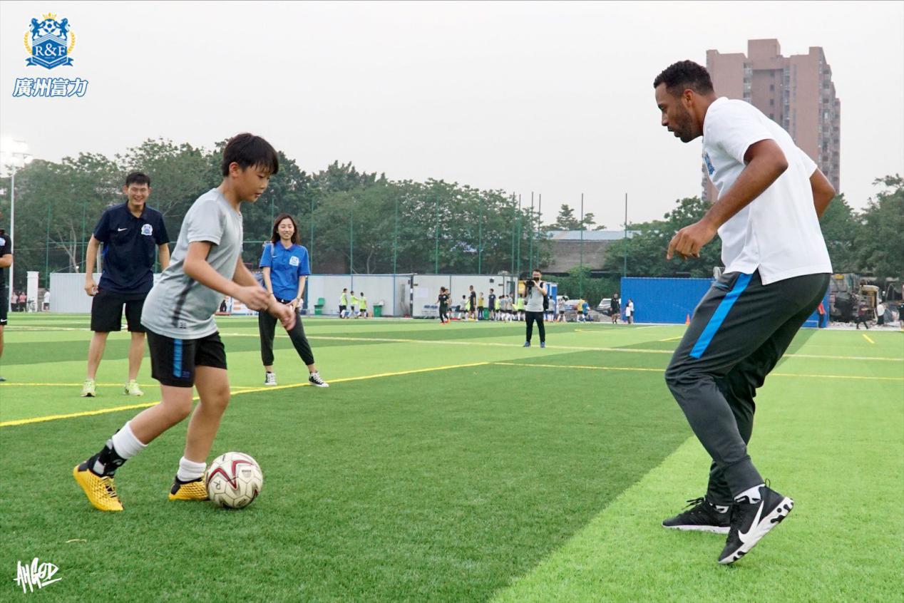 实况足球手游比赛直播,实况足球手游活动