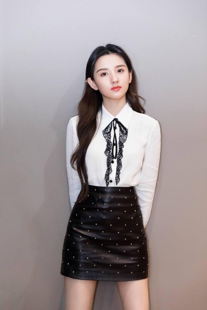 宋祖儿逐风飞翔里面的编发,宋祖儿同款蜈蚣辫编发教程短发