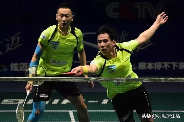 羽毛球易犯错的规则,羽毛球十大错误判罚