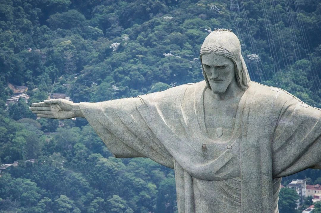 宸磋タ瓒崇悆鏃呮父,宸磋タ妗戝反娴锋哗鏀荤暐