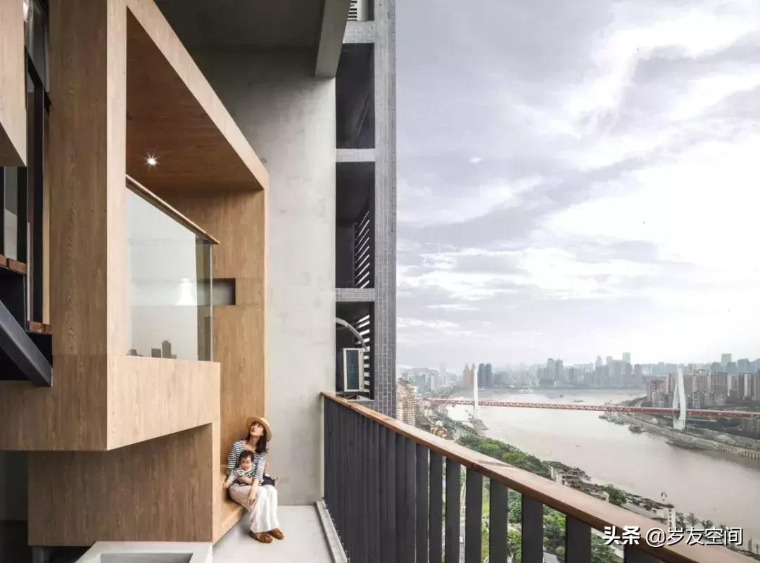 居民楼改造成私人会所,普通居民楼改造成了无敌江景民宿