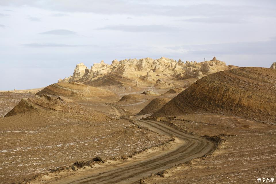 帕杰罗劲畅进藏自驾视频,帕杰罗劲畅西藏新疆自驾游