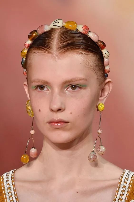 便宜又高级感强的小配饰,时髦又平价的配饰推荐