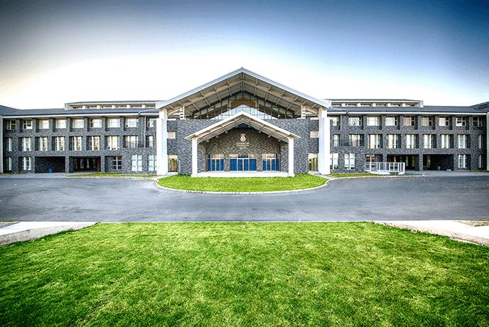 贵族教育集团,贵族教育机构