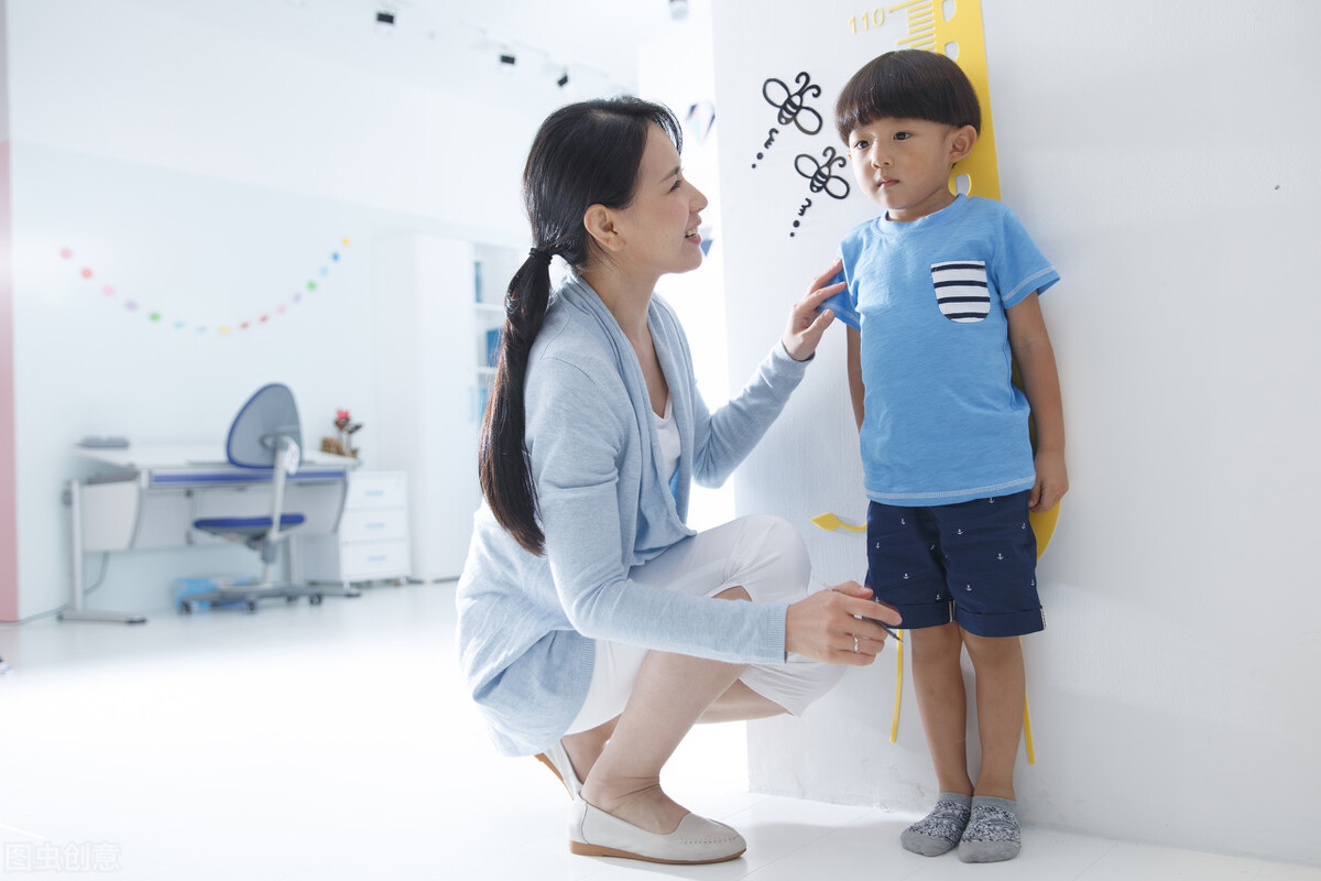 遗传判断孩子身高最简单方法,孩子怎么突破遗传身高