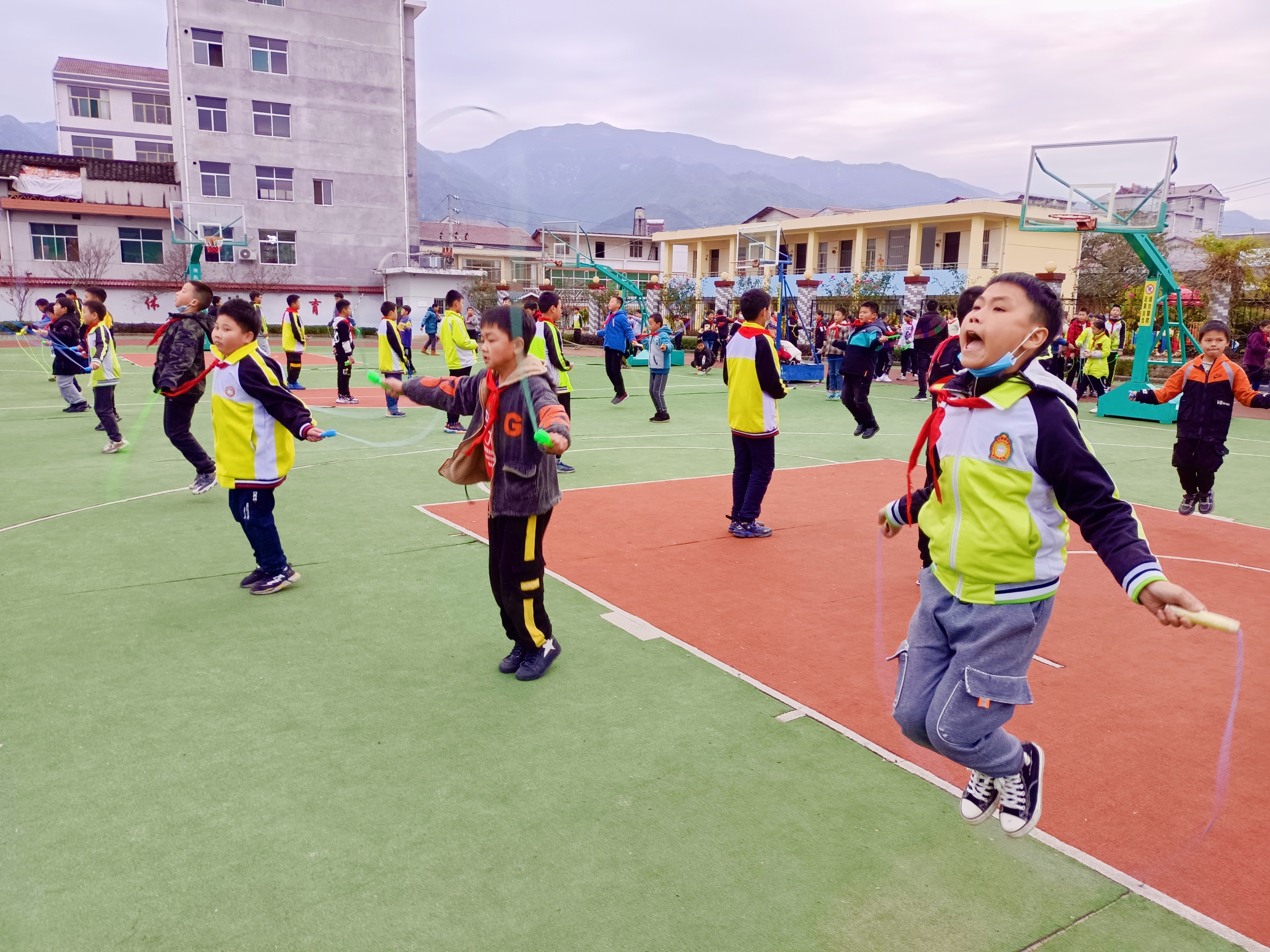 汉阴平梁镇中心小学运动会,汉阴凤台小学阳光体育