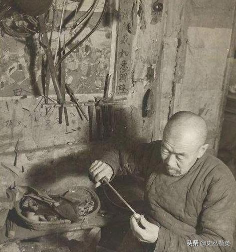 清朝人射箭老照片图文,清朝之前的弓箭制作过程