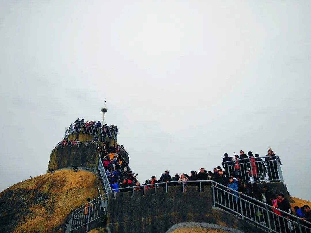 鼓浪屿，是一个处处充满文艺，清新，美景与历史的岛屿