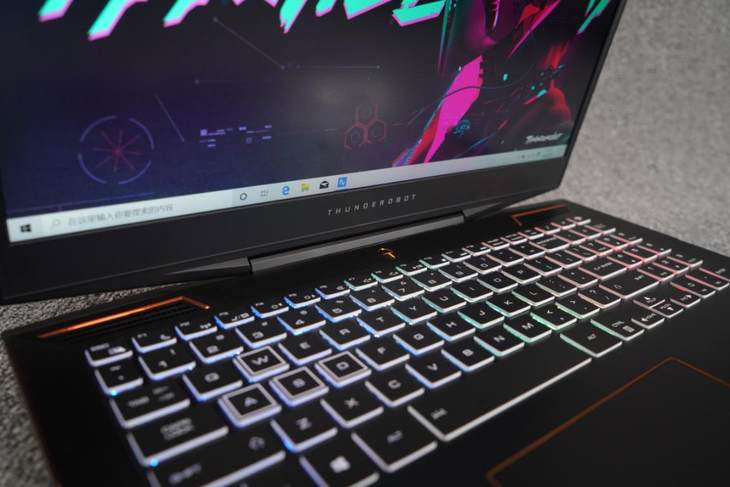 雷神91117.3游戏本评测,雷神911rtx2060游戏评测