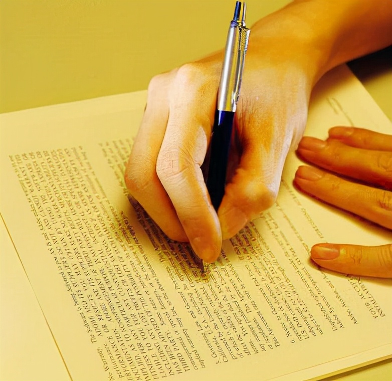 作文有诗句的万能开头,作文通用金句开头