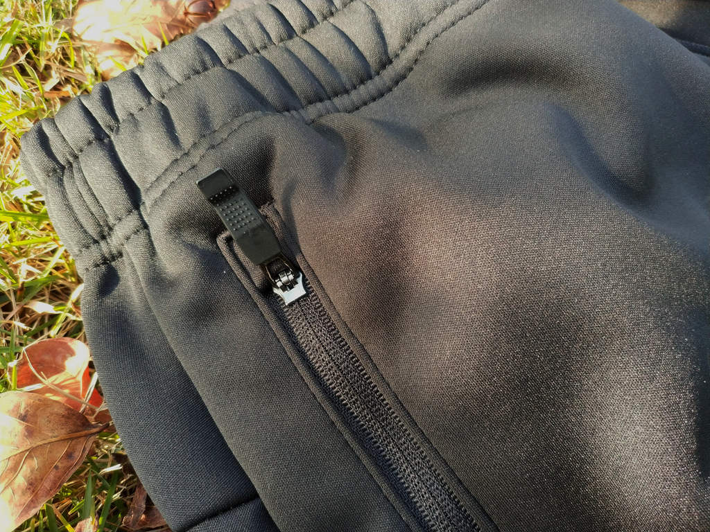 温暖舒适轻盈灵活——阿迪达斯HYBDSTRPTWT18男子户外长裤测评